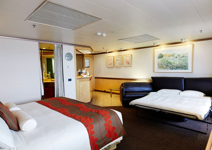 Cruise & Maritime Vasco de Gama Accommodation Category DS De Luxe Suite 3.jpg